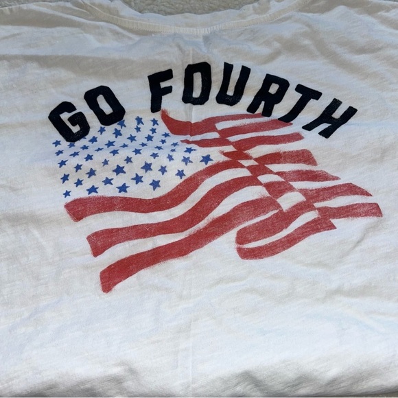 Old Navy Go Fourth White The Easy Tee Large - Picture 3 of 4
